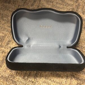 Gucci Black and Gray Glasses Case